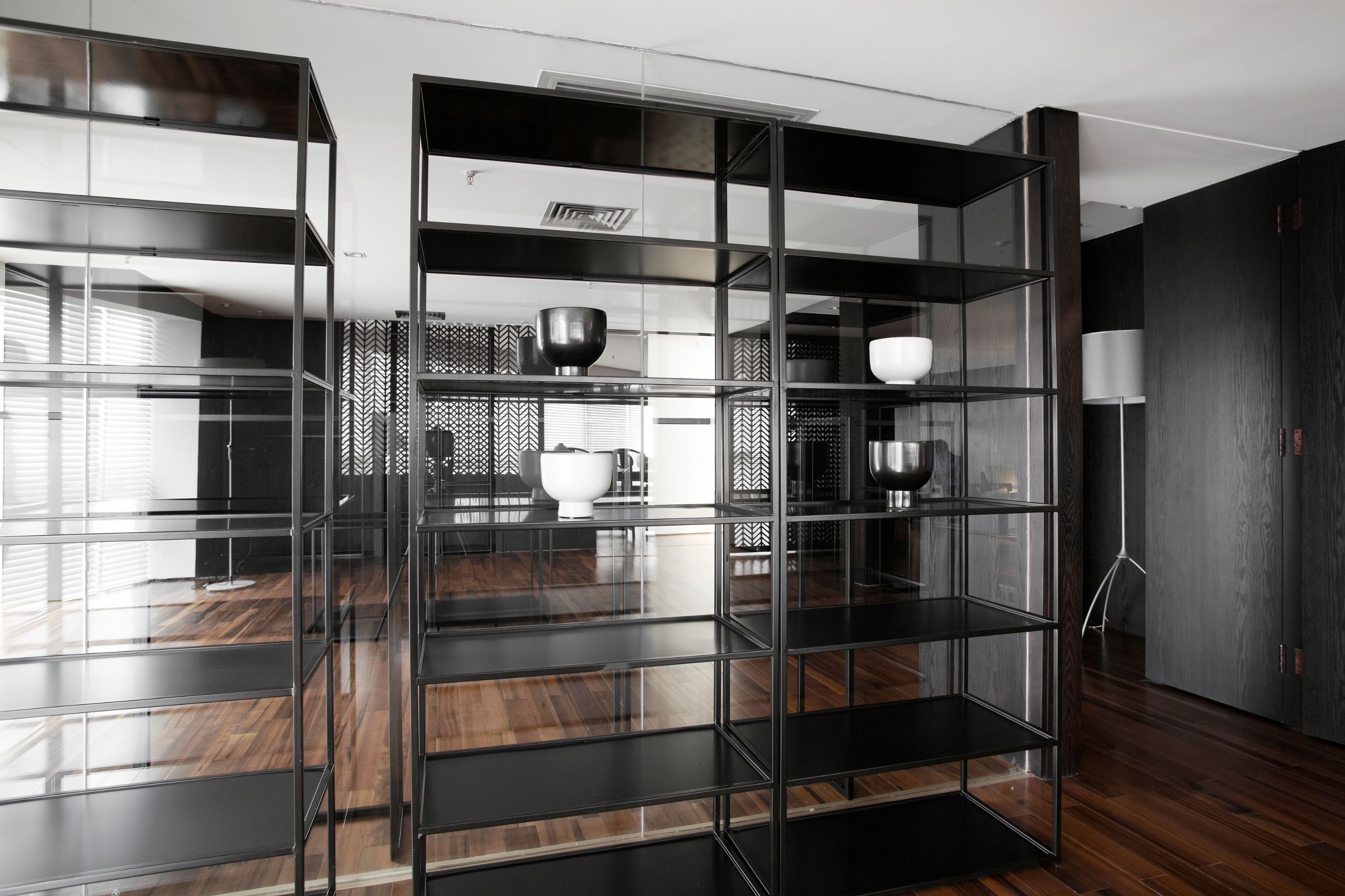 Shelving and practical site support